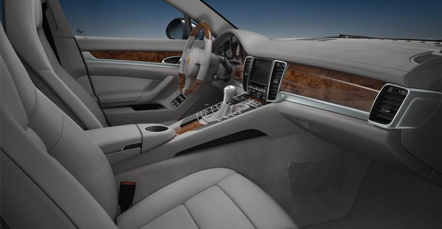  Porsche Panamera S 2010 года  (фото 7 из 20)